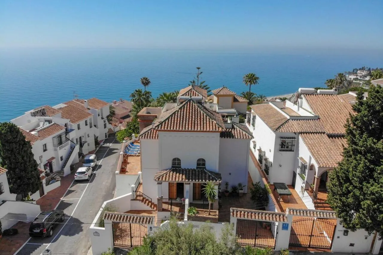 Nerja Paradise Rentals - Villa Azalea 0*,